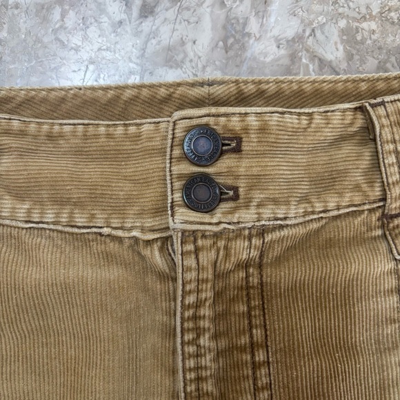 American Eagle Tan Corduroy Mini Skirt – Y2K Utility Style (Size 8) - Picture 5 of 9